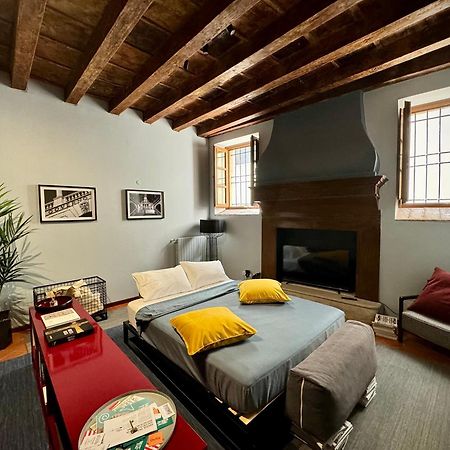 Dimora Legnazzi_A Gem In The Heart Of Brescia Apartment ภายนอก รูปภาพ