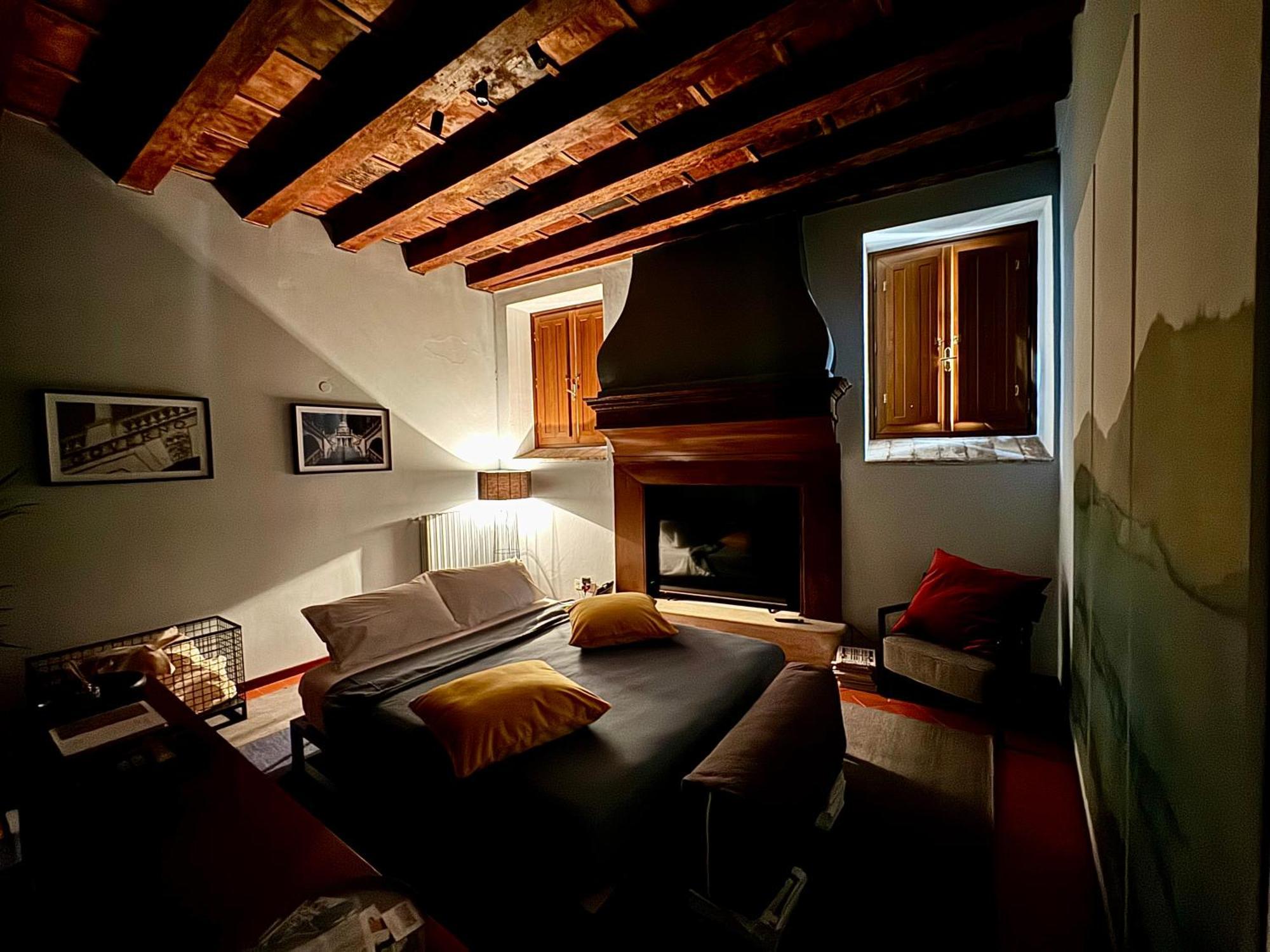 Dimora Legnazzi_A Gem In The Heart Of Brescia Apartment ภายนอก รูปภาพ